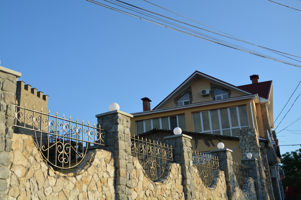 "Крепость Кафа" гостевой дом в Феодосии - фото 2