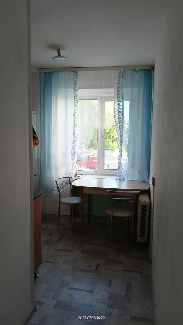 "Уютная в центре города" 2х-комнатная квартира в Югорске - фото 3