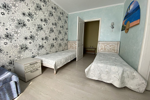 Квартиры Крым с видом на море, 2х-комнатная 3-й микрорайон 48 с видом на море