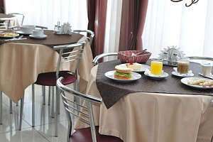 Гостиницы Белгорода с завтраком, "Салют" с завтраком - забронировать номер