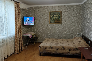 Квартиры Коктебеля недорого, 1-комнатная Ленина 123А недорого