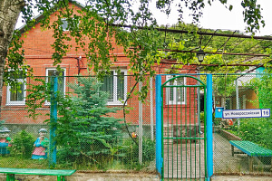Отели Архипо-Осиповки с подогреваемым бассейном, Новороссийская 16 с подогреваемым бассейном