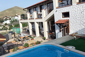Частный сектор Орджоникидзе с бассейном, "Villa Monte Mare" мини-отель с бассейном