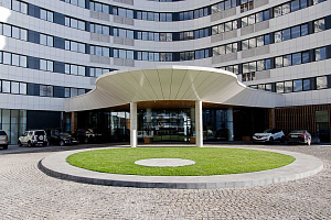Отели Гурзуфа с бассейном, "Гурзуф Ривьера" апарт-отель с бассейном - фото