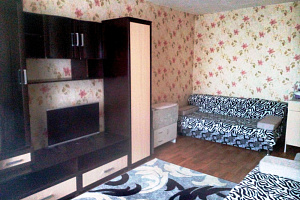 Квартиры Самары на месяц, 1-комнатная Пионерская 4 п. Камышла (Самара) на месяц - цены