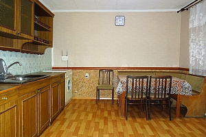 3х-комнатная квартира на земле Дёмышева 95/а в Евпатории фото 2