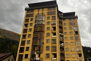 Квартиры Домбая недорого, 3х-комнатная Карачаевская 60 недорого - фото