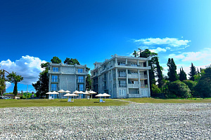 Гостиницы Цандрипша с бассейном, "ApsnyPearl" с бассейном - фото