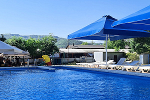 Отели Туапсе с подогреваемым бассейном, "Фламинго" с подогреваемым бассейном