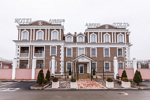 Гостиницы Краснодара с бассейном, "8 Авеню" с бассейном - фото