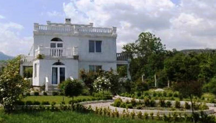 &quot;Белый тополь&quot; гостевой дом в с. Солнечногорское (Алушта) - фото 1