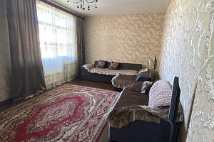 Квартиры Махачкалы с видом на море, "Джамалутдина Атаева 7В" 2х-комнатная с видом на море