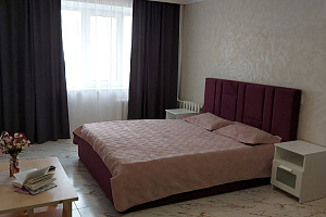 Мотели в Октябрьском, "Rich House на Кортунова 6 (43)" 2х-комнатная мотель - забронировать номер
