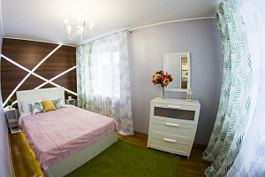 Гостиницы Омска рейтинг, 2х-комнатная Иртышская 31 рейтинг - цены