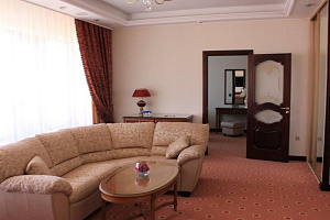 Гостиницы Тобольска рейтинг, "Тобол" гостиничный комплекс рейтинг - раннее бронирование