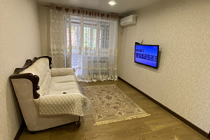 Отели Махачкалы рядом с аэропортом, "Лаптиева 75" 2х-комнатная у аэропорта