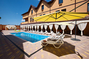 Гостиницы Краснодара с подогреваемым бассейном, "Вилла Стефано" с подогреваемым бассейном - фото