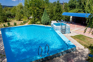 Отели Байдарская долина с бассейном, "Орлиное" турбаза с бассейном - цены