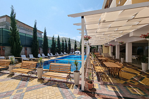 Отели Судака с подогреваемым бассейном, "Семейный Отель Канария" с подогреваемым бассейном - забронировать номер