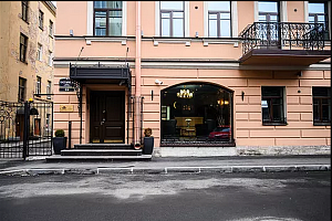 Отели Санкт-Петербурга с парковкой, "Статский Советник на Кустарном" с парковкой - фото