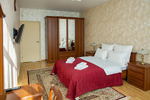 Мотели в Иркутской области, "CПЕЛАЯ BИШНЯ на ЛЕНИНА" 3х-комнатная мотель - фото