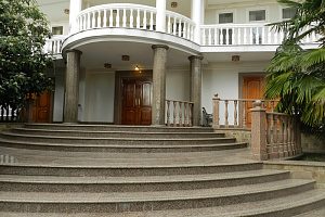 Отели Ялты с бассейном, "Усадьба Прованс" мини-отель с бассейном - раннее бронирование