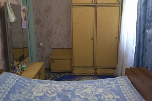 Квартиры Гурзуфа на месяц, 2х-комнатная Соловьёва 2 на месяц