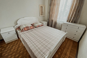 Квартиры Астрахани с размещением с животными, 3х-комнатная Ленина 12 с размещением с животными - снять