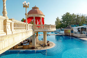 Отели Архипо-Осиповки с подогреваемым бассейном, "Альбатрос" гостинично-развлекательный комплекс с подогреваемым бассейном