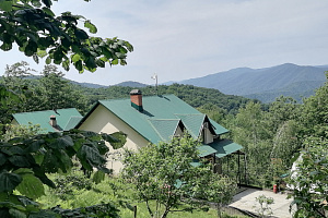 Дома Краснодарского края с баней, "В горном лесу" коттедж под-ключ с баней - снять