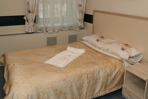 Гостиницы Челябинска с сауной, "Лесопарковый" мини-отель с сауной
