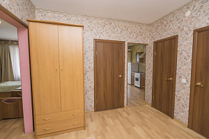 Квартиры Перми в центре, 2х-комнатная Пушкина 80 в центре - фото