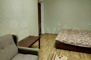 Квартиры Алупки недорого, 2х-комнатная Западная 15 недорого - цены