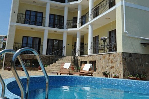 Отдых в Алуште с бассейном для детей, "Гелиос" частноеовладение с бассейном для детей - цены