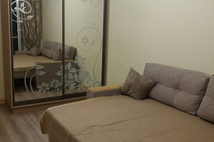 Отели Алупки для отдыха с детьми, 2х-комнатная Ульяновых 4 для отдыха с детьми - раннее бронирование