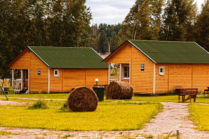 Базы отдыха в Ленинградской области у озера, "Подворье" у озера