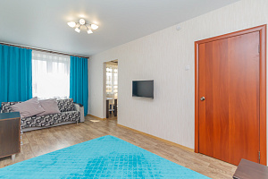 Гостиницы Челябинска с собственным пляжем, 1-комнатная Сулимова 51Б с собственным пляжем