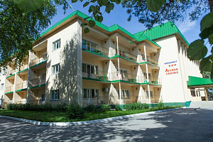 Гостиницы Бердска с бассейном, "Лесная Сказка" с бассейном