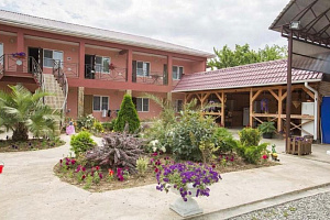 Гостиницы Цандрипша с бассейном, "Розовая Пантера" мини-отель с бассейном