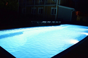 Отдых в Геленджике с подогреваемым бассейном, "Sorrento" (Соренто) с подогреваемым бассейном - раннее бронирование