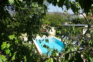 Отдых в Геленджике с подогреваемым бассейном, "Тихий уголок" с подогреваемым бассейном - раннее бронирование