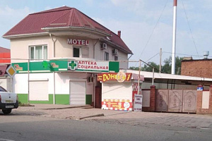 Базы отдыха Апшеронска с бассейном, "Motel on Voroshilova" с бассейном - фото