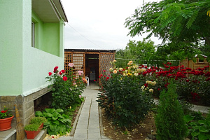 Гостевые дома Азовского моря с бассейном, Зеленый 9 с бассейном - раннее бронирование