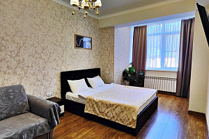 Квартиры Кисловодска в центре, "Евродвушка ряс Парком №2" 1-комнатная в центре