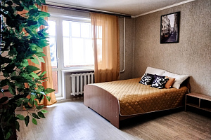 Мотели в Йошкар-Оле, "Уютная Ряс Набережной" 3х-комнатная мотель