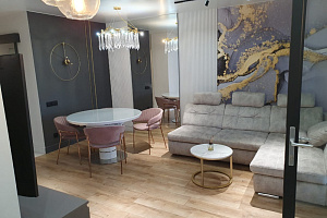 Мотели в Владивостоке, "С Дизайнерским Ремонтом Возле Моря" 2х-комнатная мотель