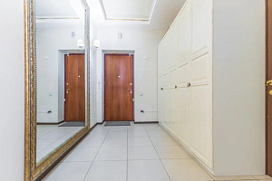Квартиры Казани 3-комнатные, "Appartement De Luxe - Van Gogh" 3х-комнатная 3х-комнатная - снять