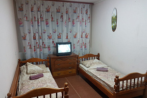 Мотели в Новом Уренгое, 3х-комнатная Ленинградский 6А мотель - фото
