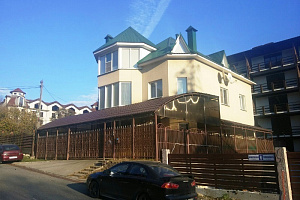 Дома Краснодарского края в горах, "Красная поляна" в горах - фото