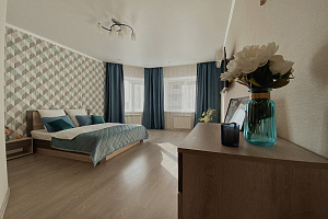 Гостиницы Астрахани с собственным пляжем, 1-комнатная Островского 22 с собственным пляжем
